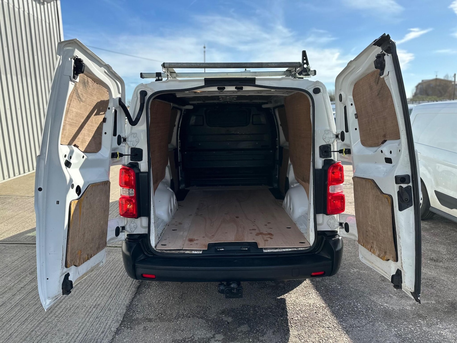 Used Vauxhall Vivaro 2019 for sale - 77724232: Photo 11