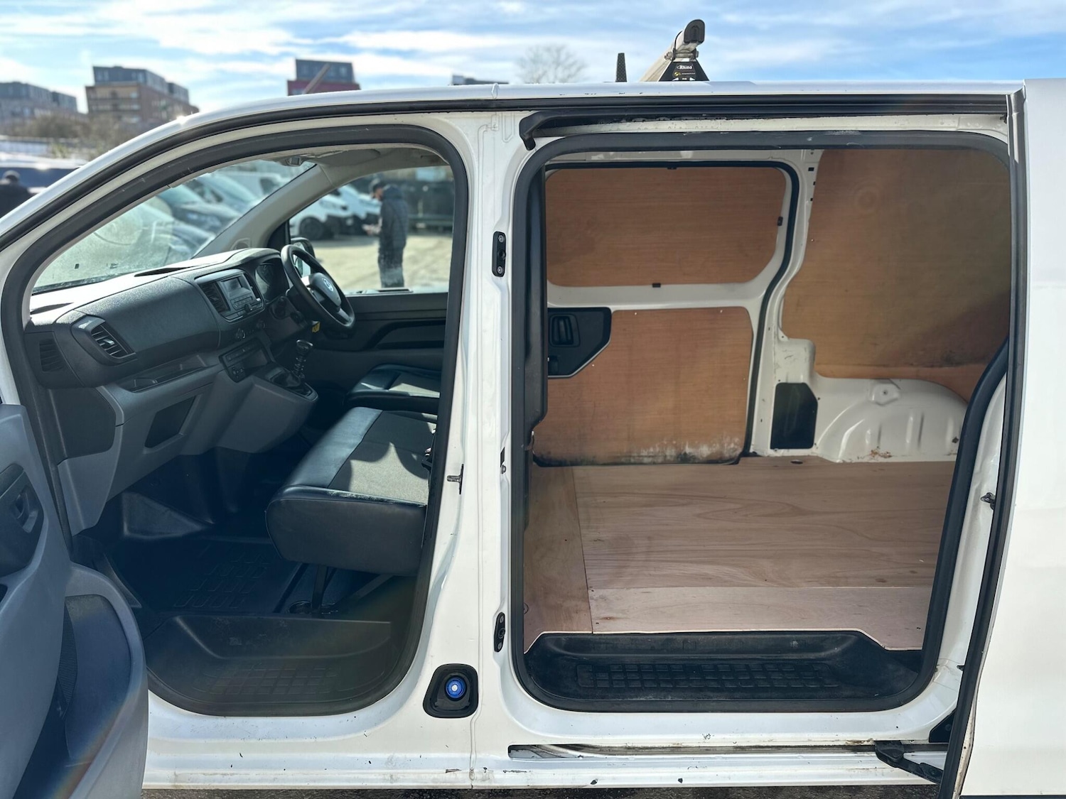 Used Vauxhall Vivaro 2019 for sale - 77724232: Photo 43