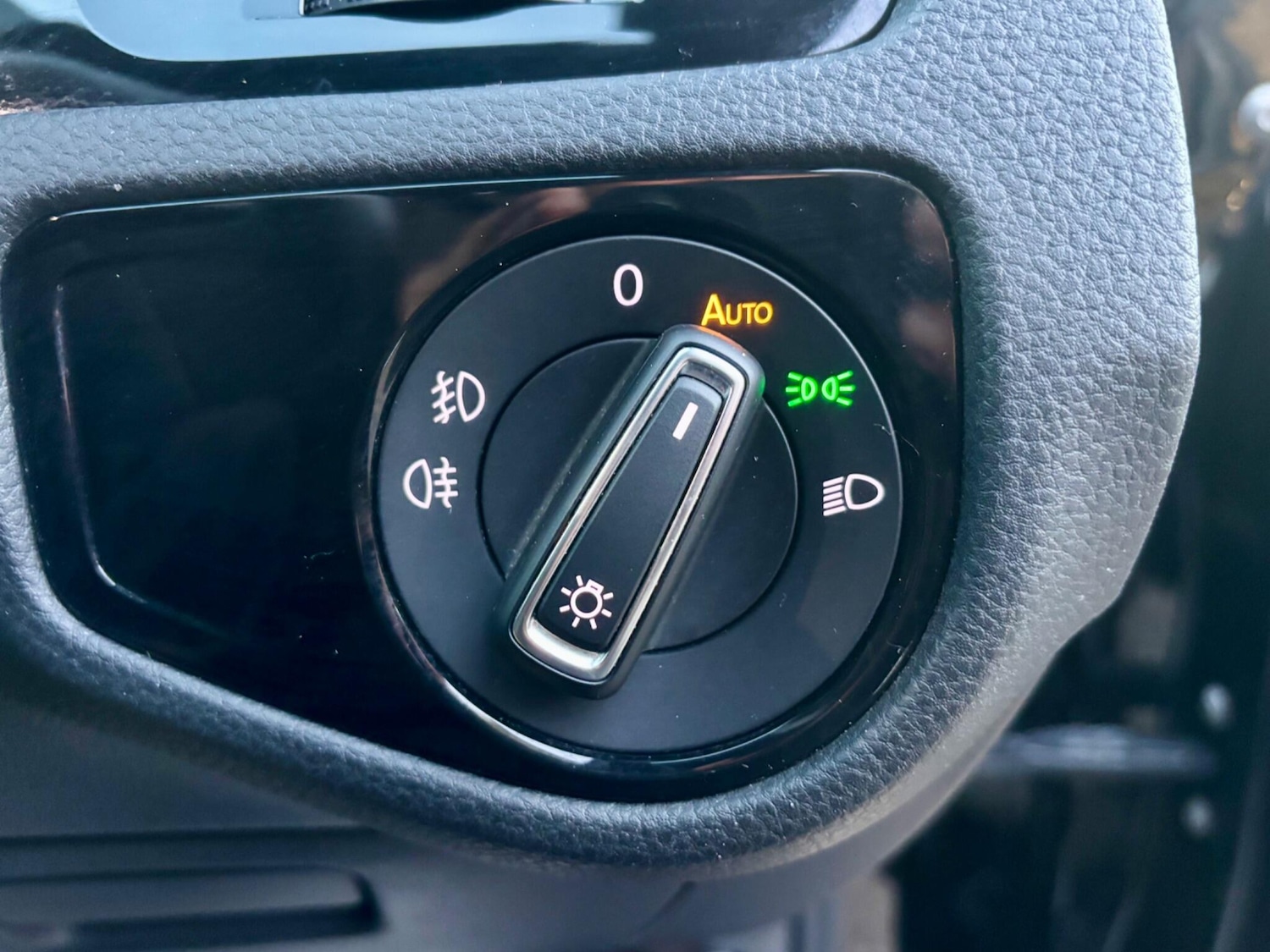 Used Volkswagen Golf 2019 for sale - 77040971: Photo 39