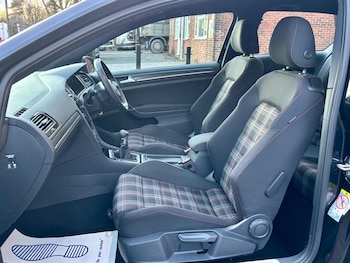 Used Volkswagen Golf 2019 for sale - 77040971: Photo