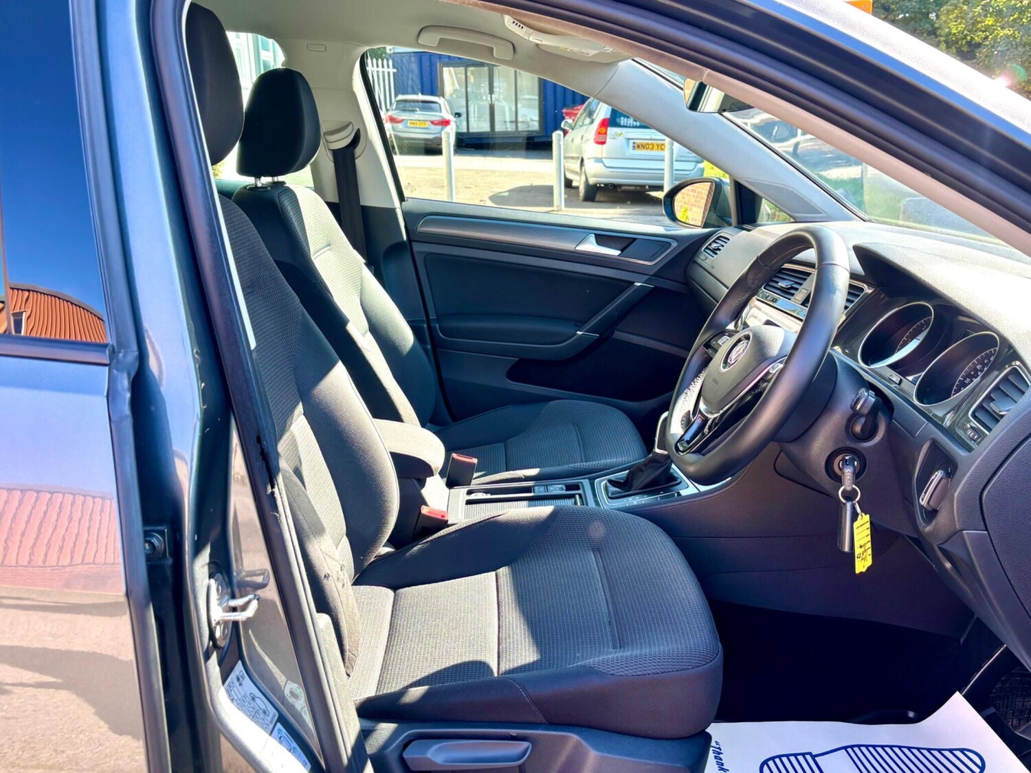 Used Volkswagen Golf 2017 for sale - 76032259: Photo 26