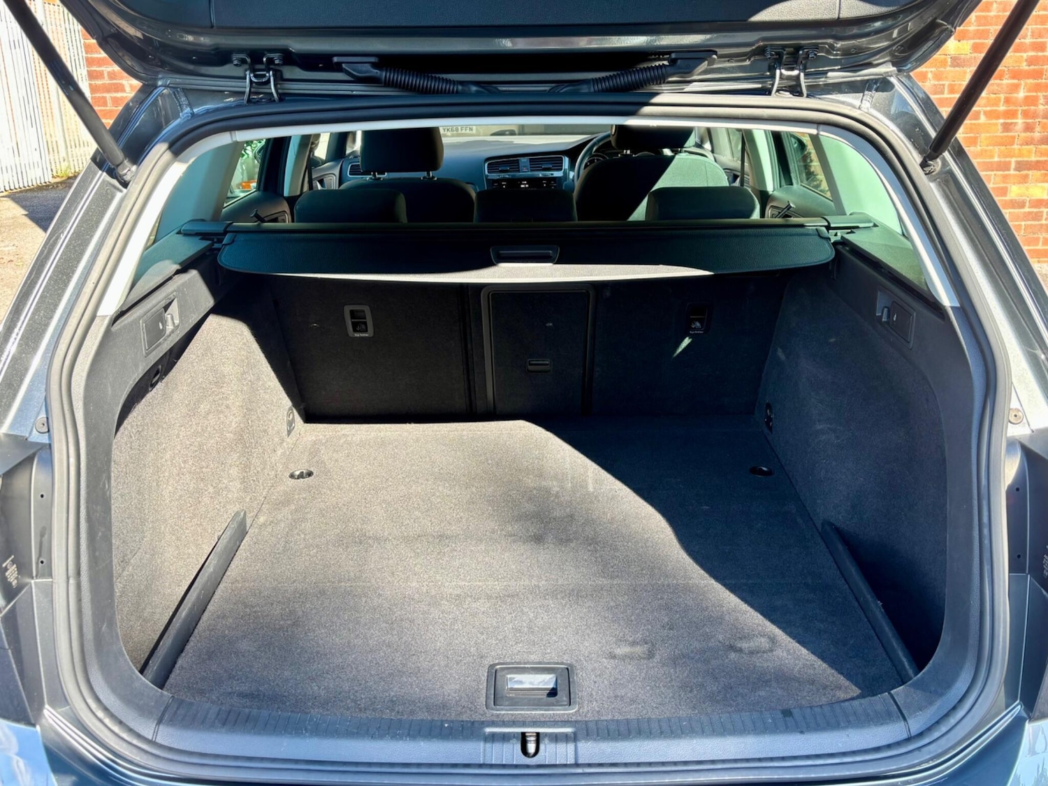 Used Volkswagen Golf 2017 for sale - 76032259: Photo 46