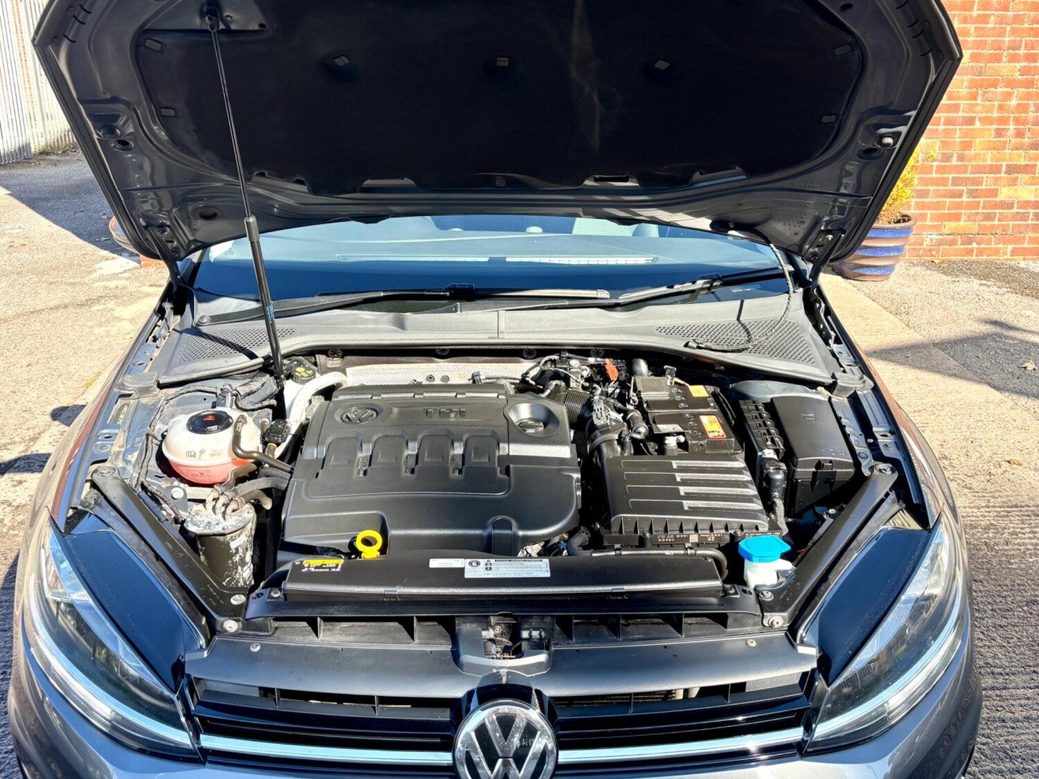 Used Volkswagen Golf 2017 for sale - 76032259: Photo 49