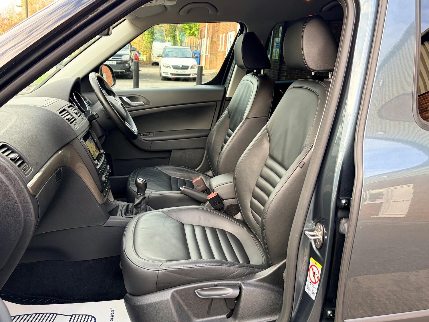 Used Skoda Yeti 2017 for sale - 76666936: Photo 4