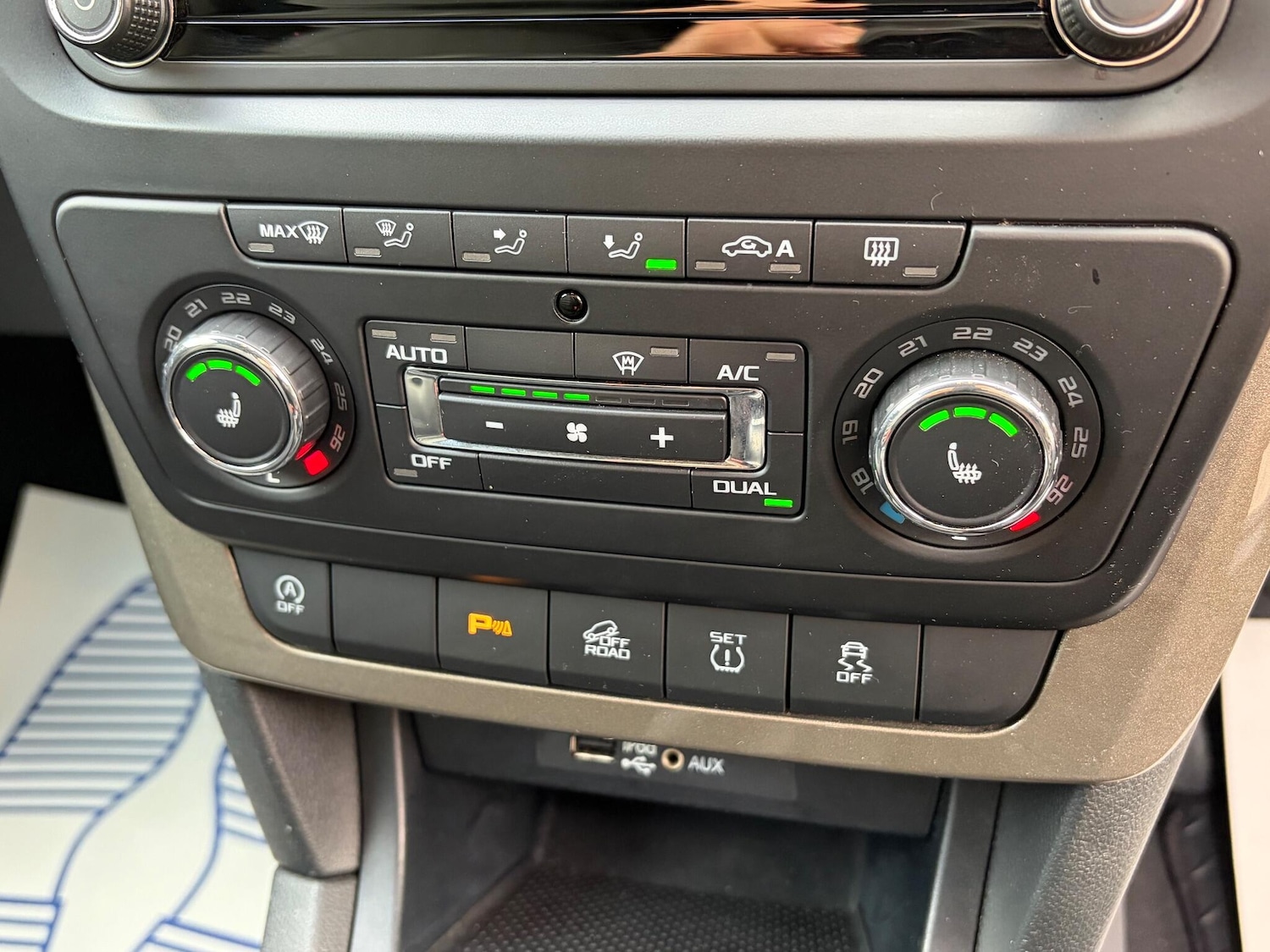 Used Skoda Yeti 2017 for sale - 77040974: Photo 38