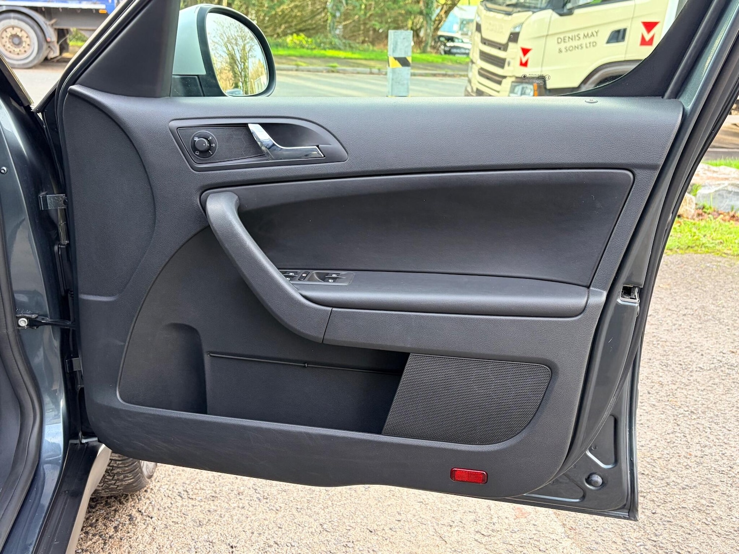 Used Skoda Yeti 2017 for sale - 77040974: Photo 46