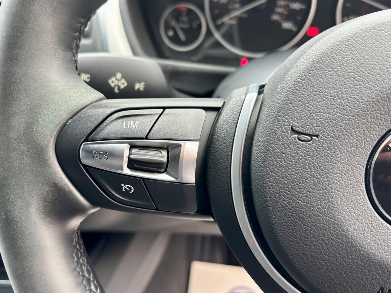 Used BMW 3 Series 2015 for sale - 76398957: Photo 34