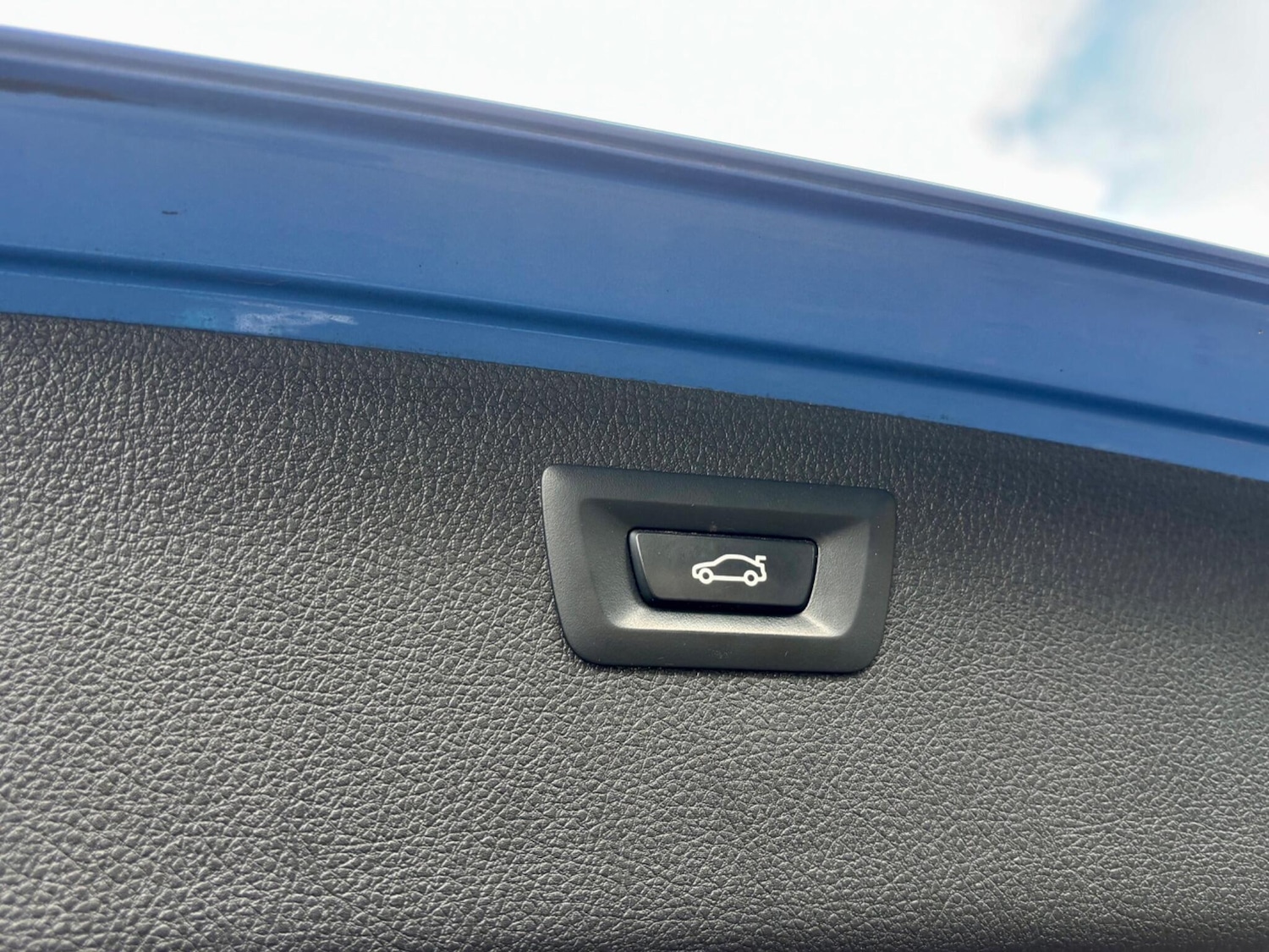 Used BMW 3 Series 2015 for sale - 76398957: Photo 44