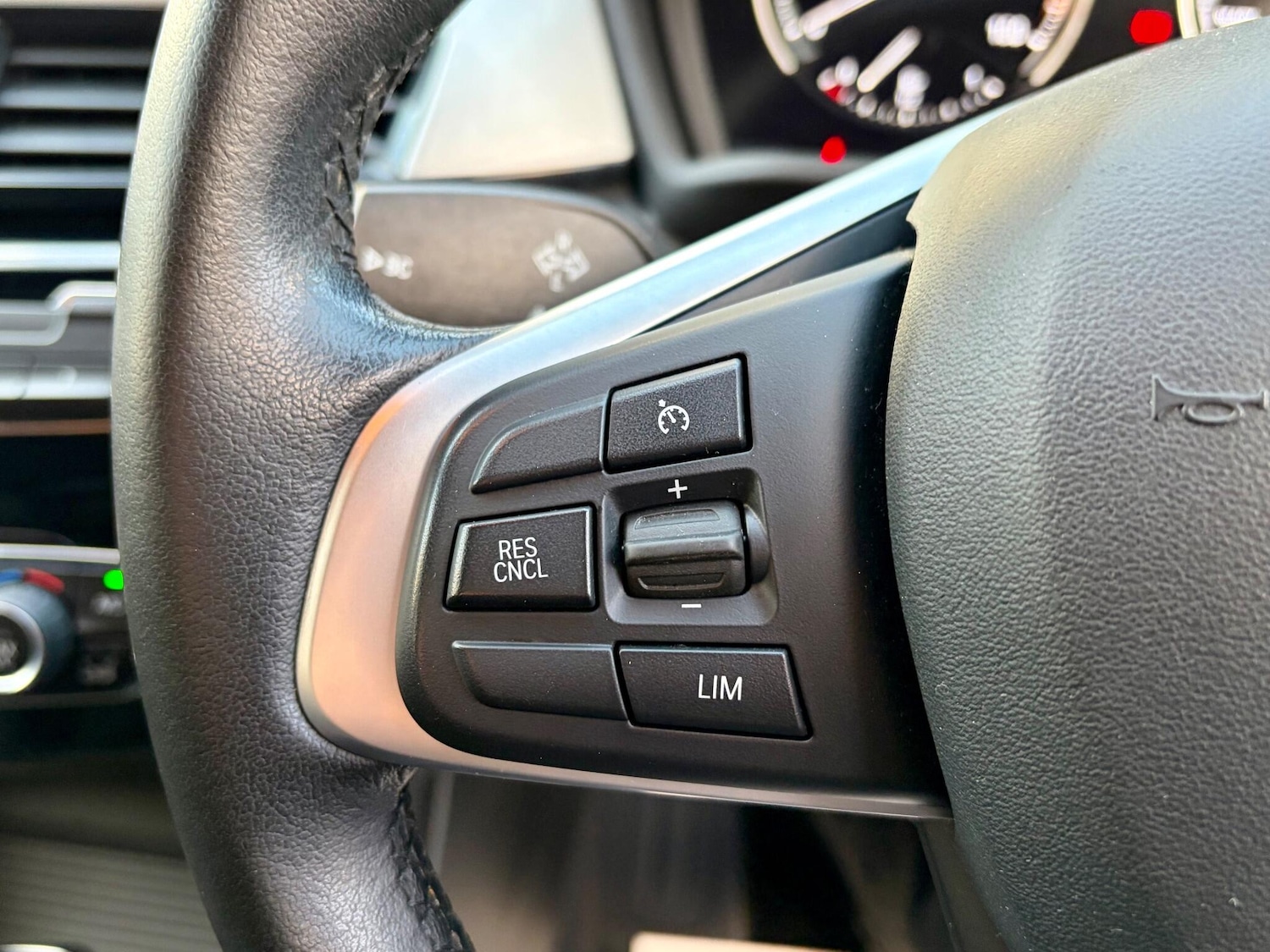 Used BMW X1 2019 for sale - 77015544: Photo 38