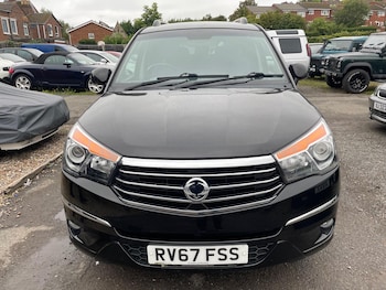 Used Ssangyong Turismo 2017 for sale - 75978566: Photo