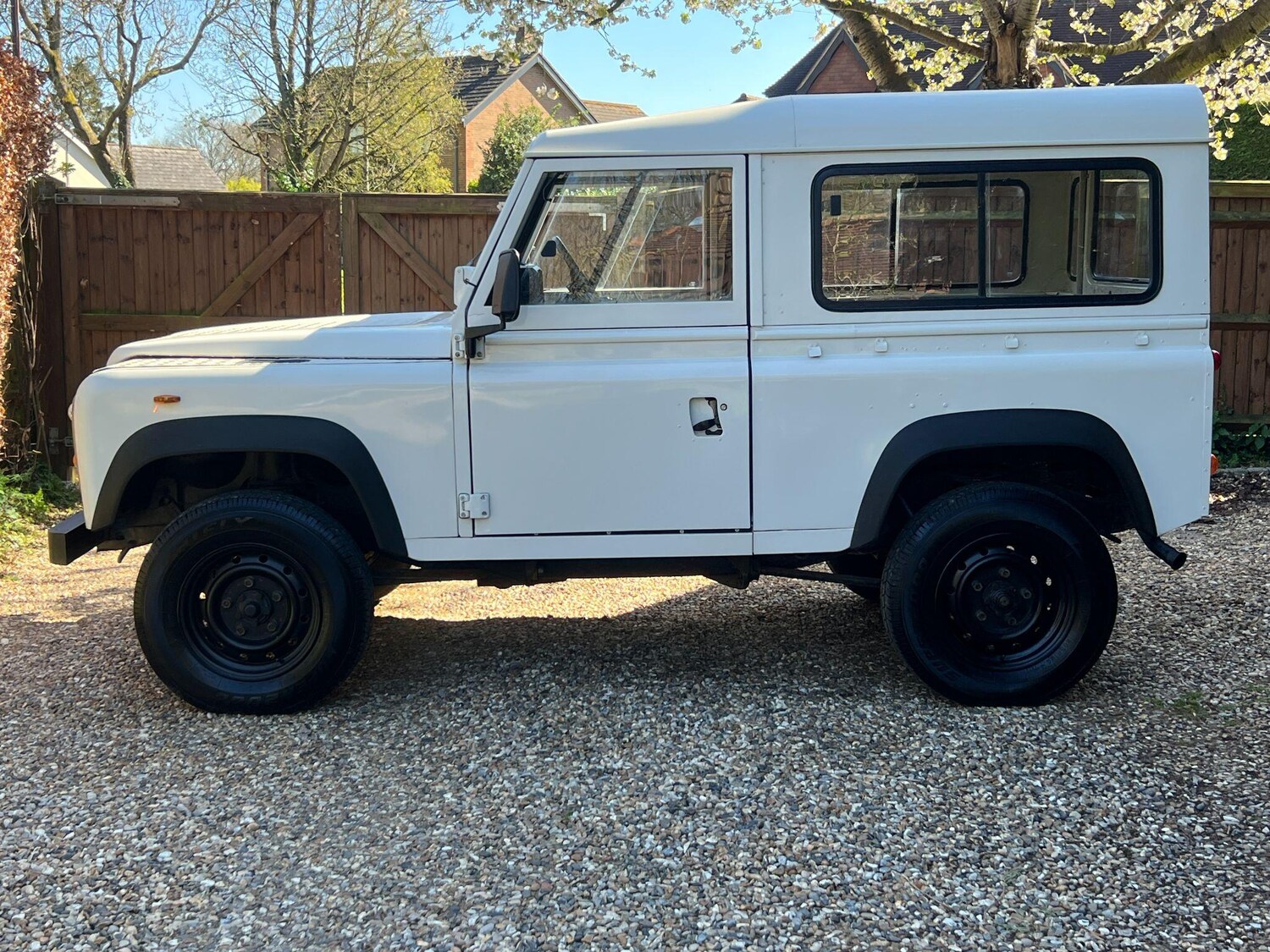 Used Land Rover Defender 90 for sale - 78157130: Photo 10