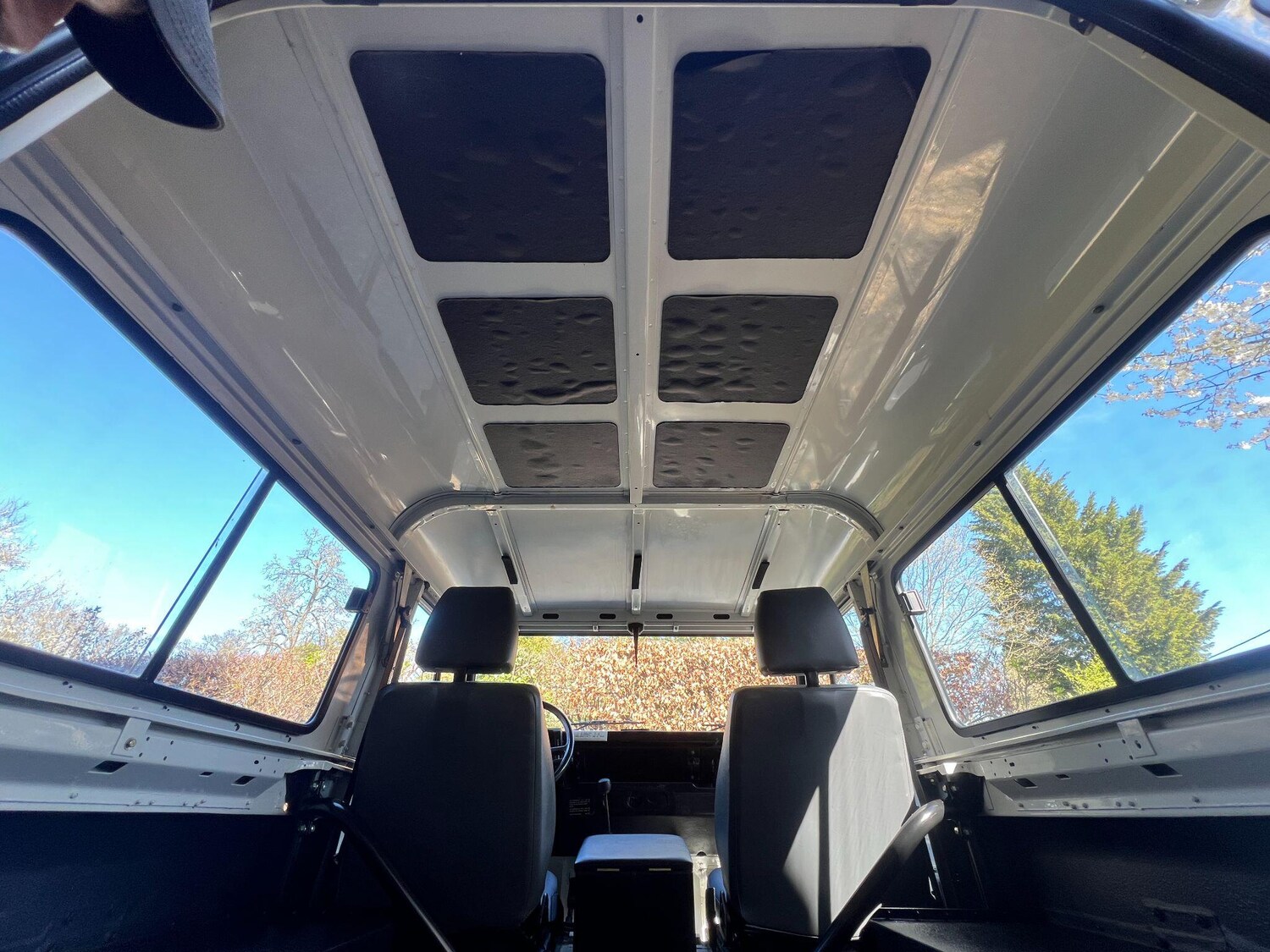 Used Land Rover Defender 90 for sale - 78157130: Photo 18