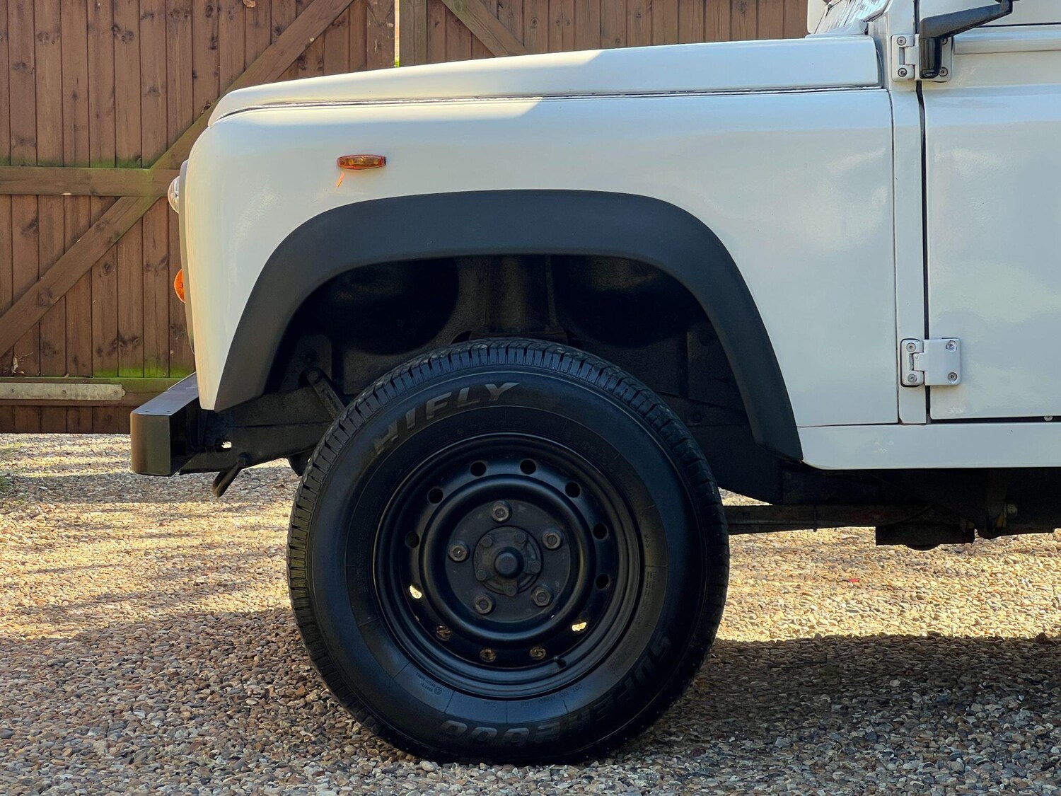 Used Land Rover Defender 90 for sale - 78157130: Photo 20