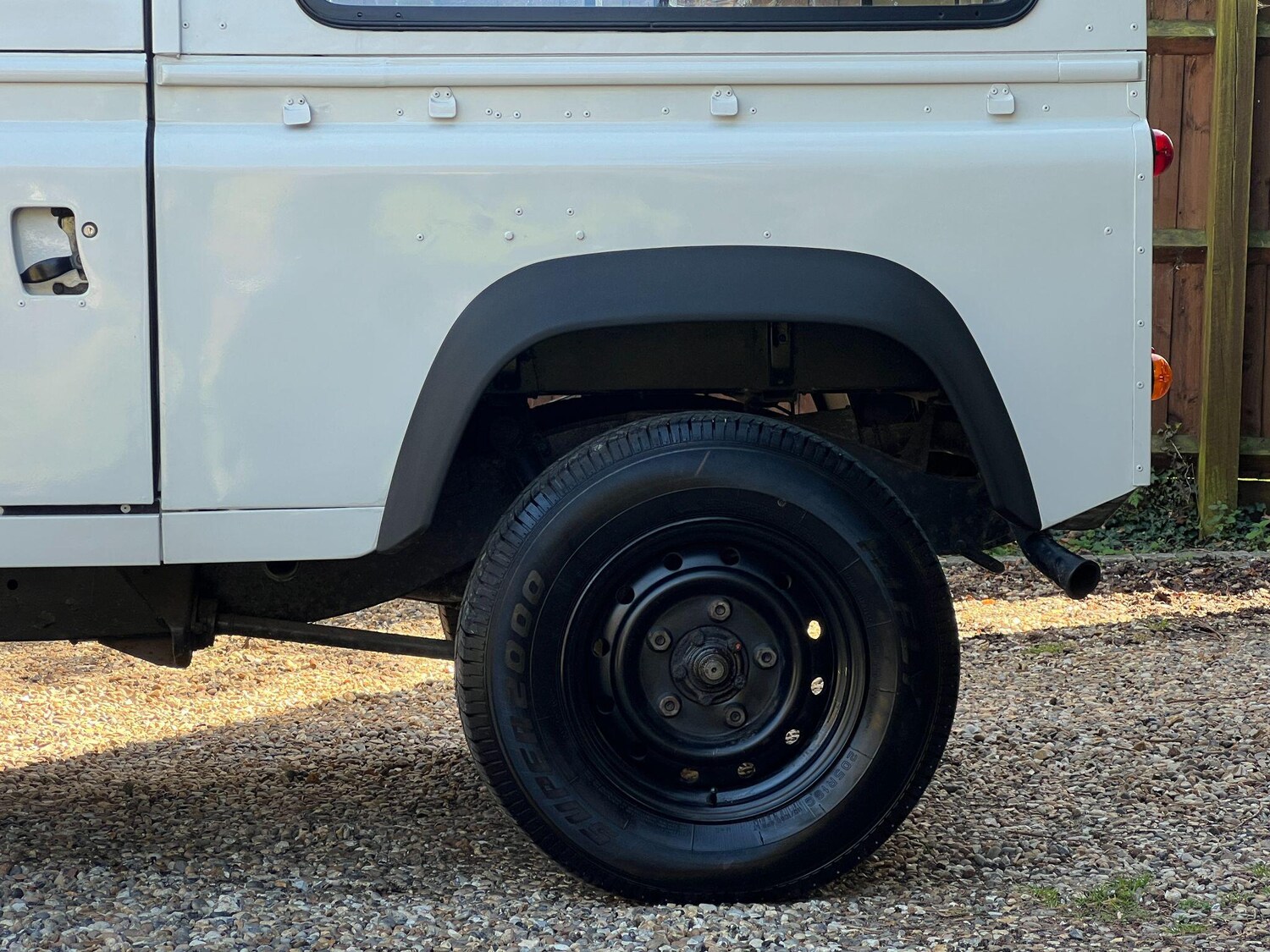 Used Land Rover Defender 90 for sale - 78157130: Photo 21