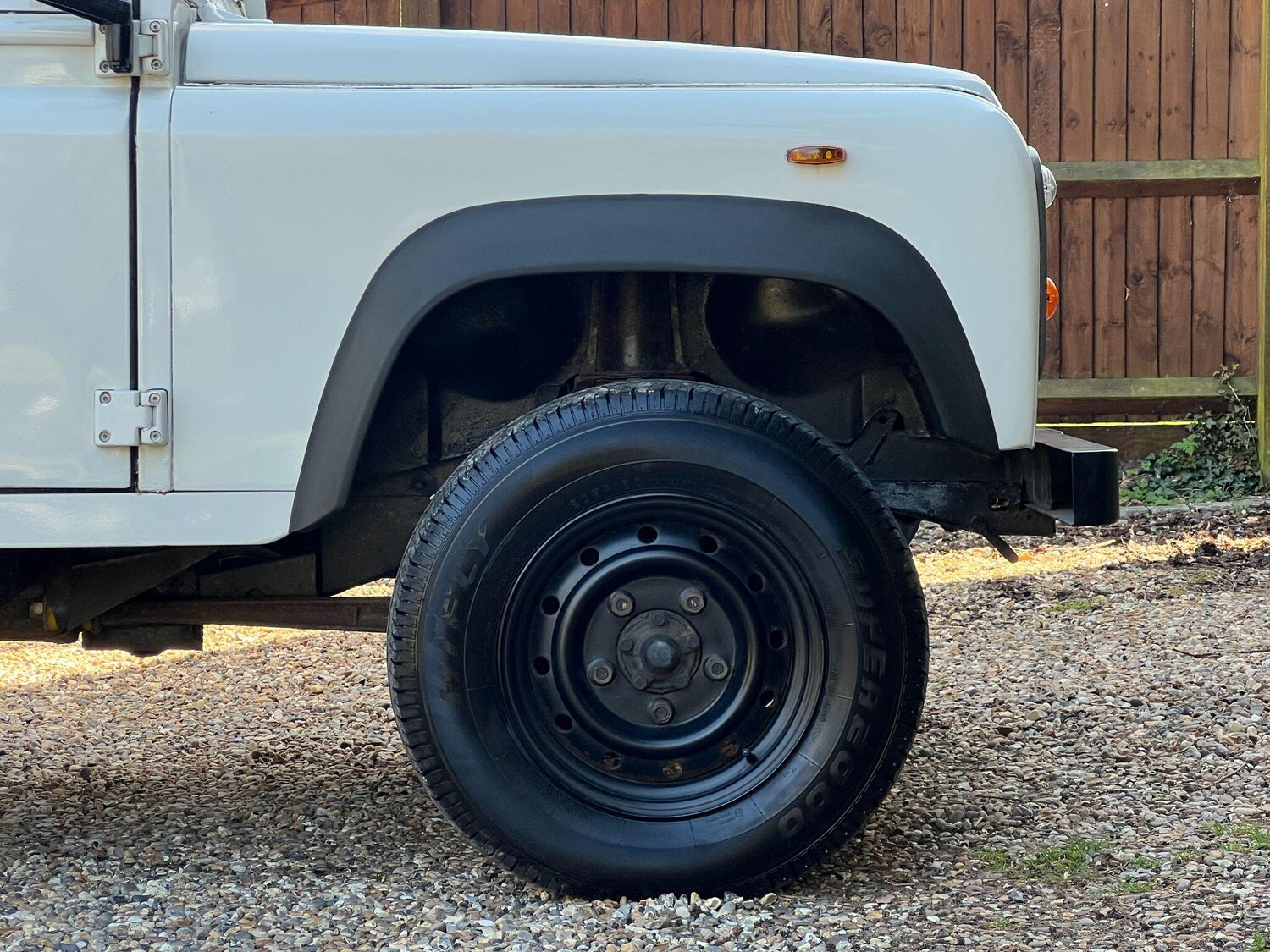 Used Land Rover Defender 90 for sale - 78157130: Photo 22