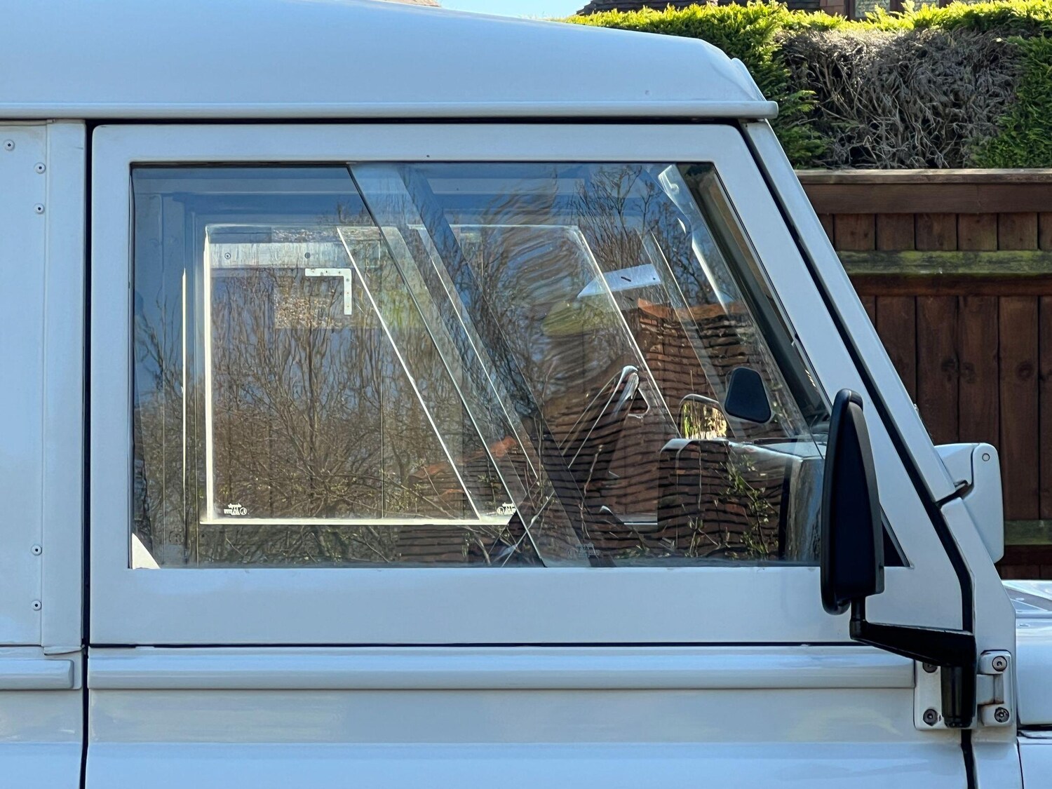 Used Land Rover Defender 90 for sale - 78157130: Photo 25