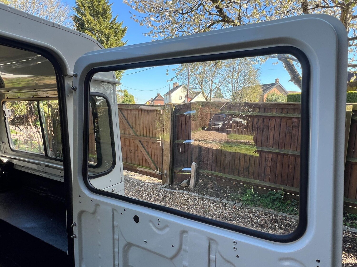 Used Land Rover Defender 90 for sale - 78157130: Photo 30