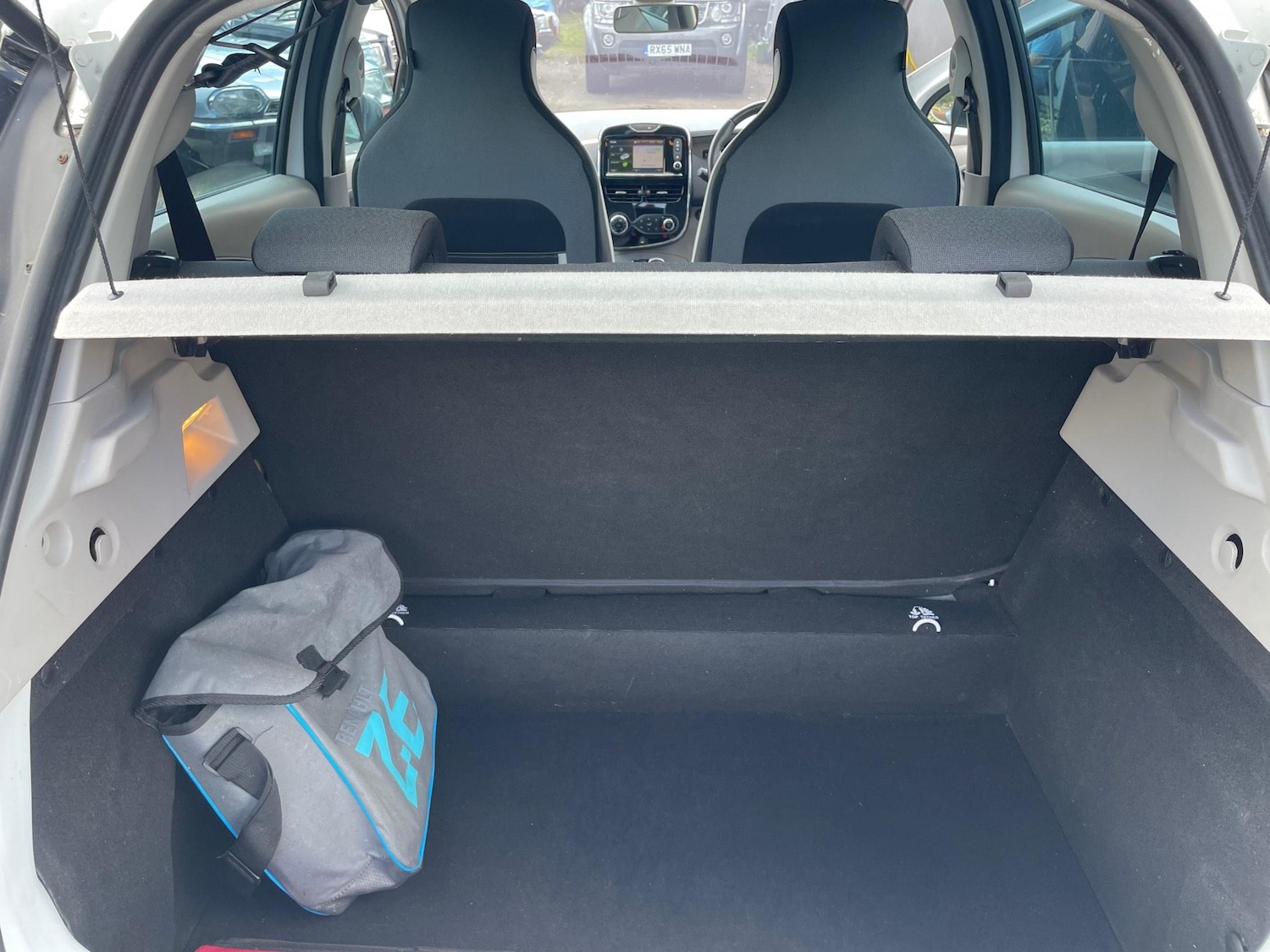 Used Renault Zoe for sale - 77575138: Photo 15