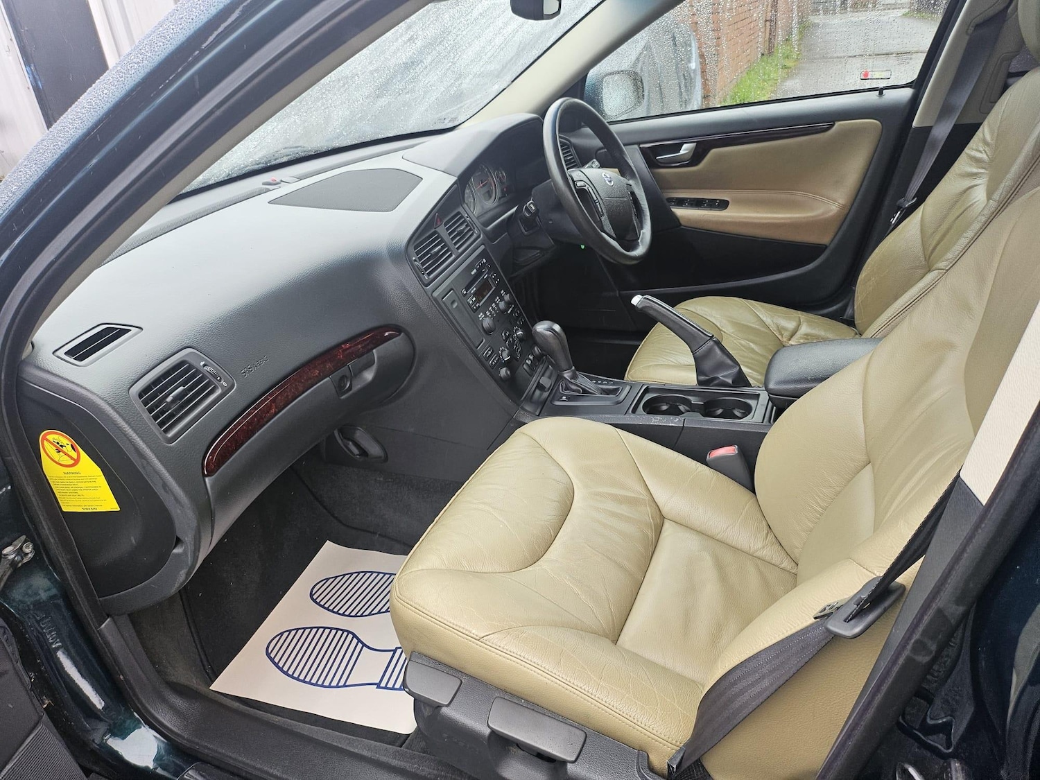 Used Volvo V70 2004 for sale - 76409145: Photo 10