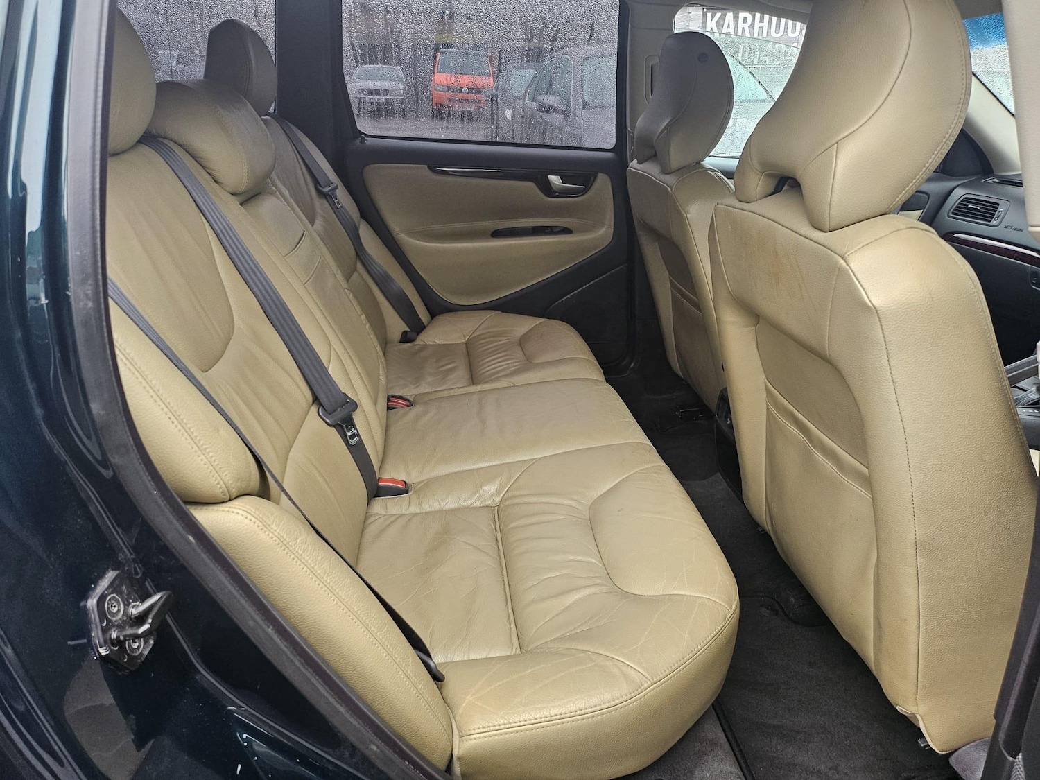 Used Volvo V70 2004 for sale - 76409145: Photo 11