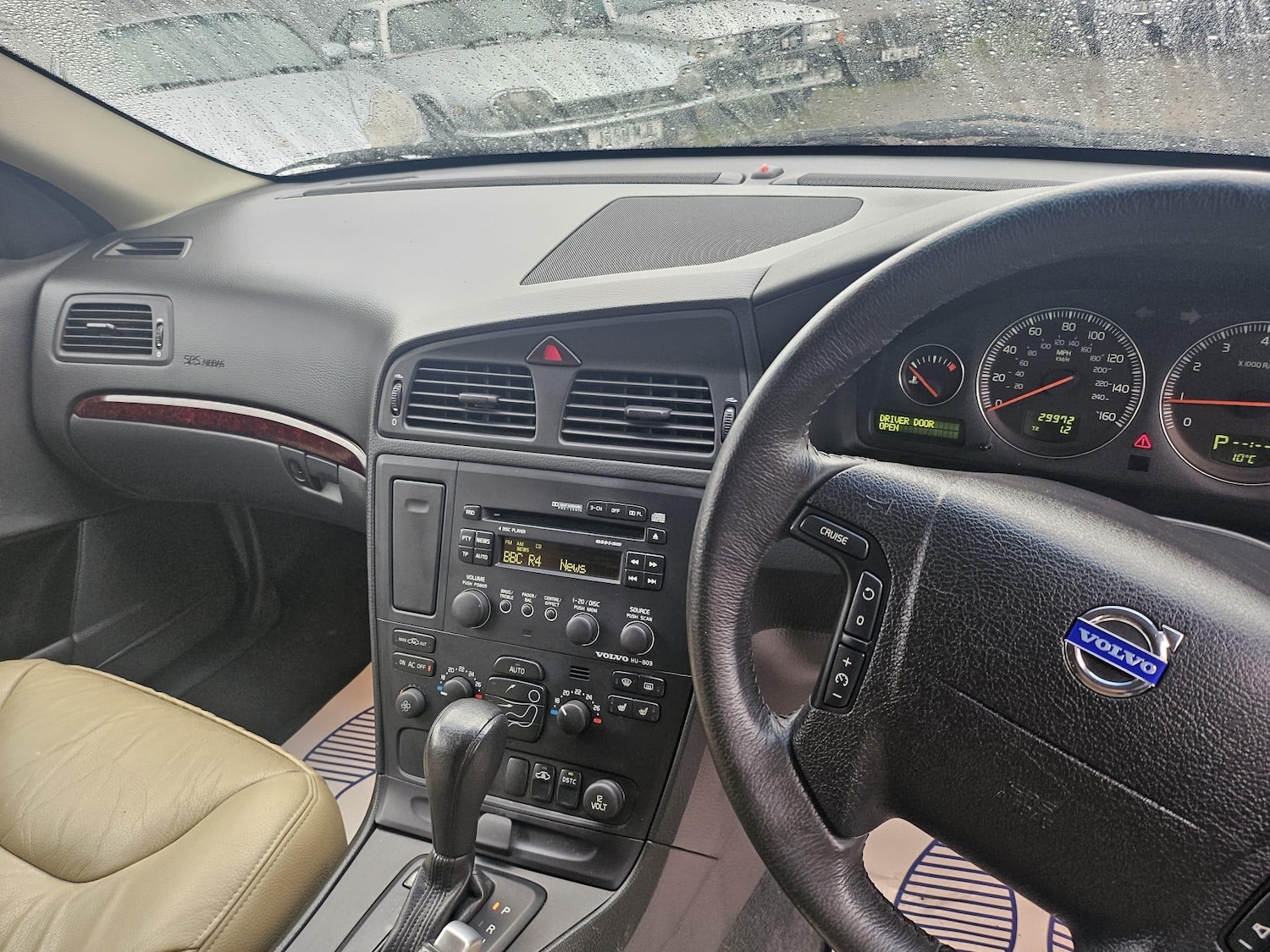 Used Volvo V70 2004 for sale - 76409145: Photo 13