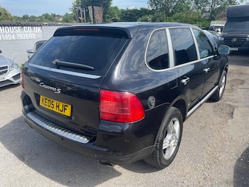 Used Porsche Cayenne 2005 for sale - 78759340: Photo