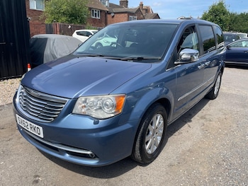 Used Chrysler Grand Voyager 2012 for sale - 79107069: Photo