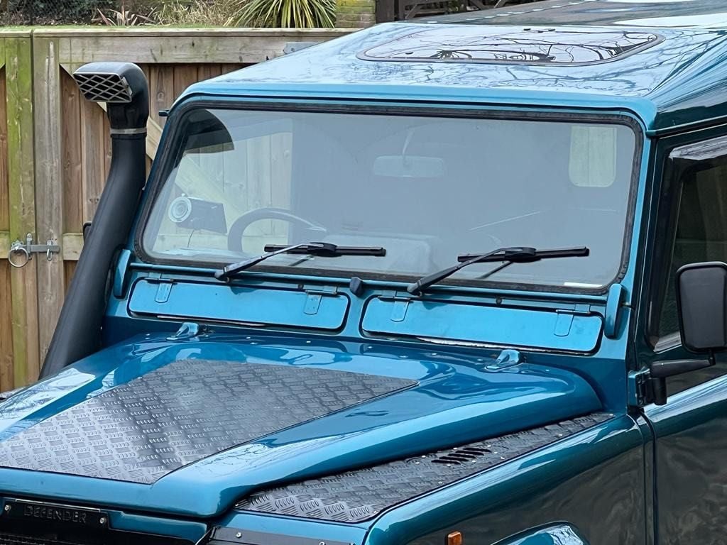 Used Land Rover Defender 90 for sale - 76476459: Photo 15