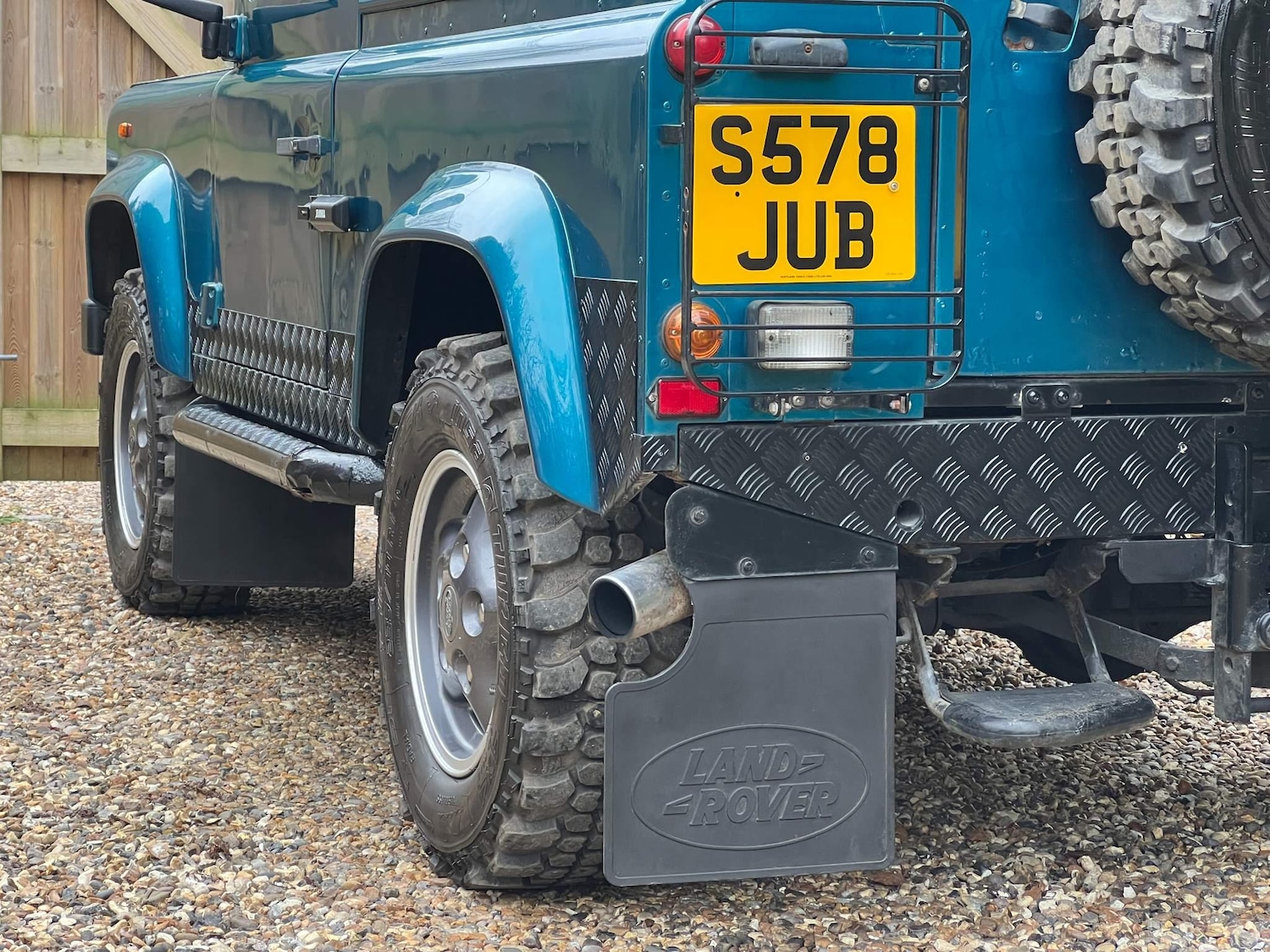 Used Land Rover Defender 90 for sale - 76476459: Photo 18