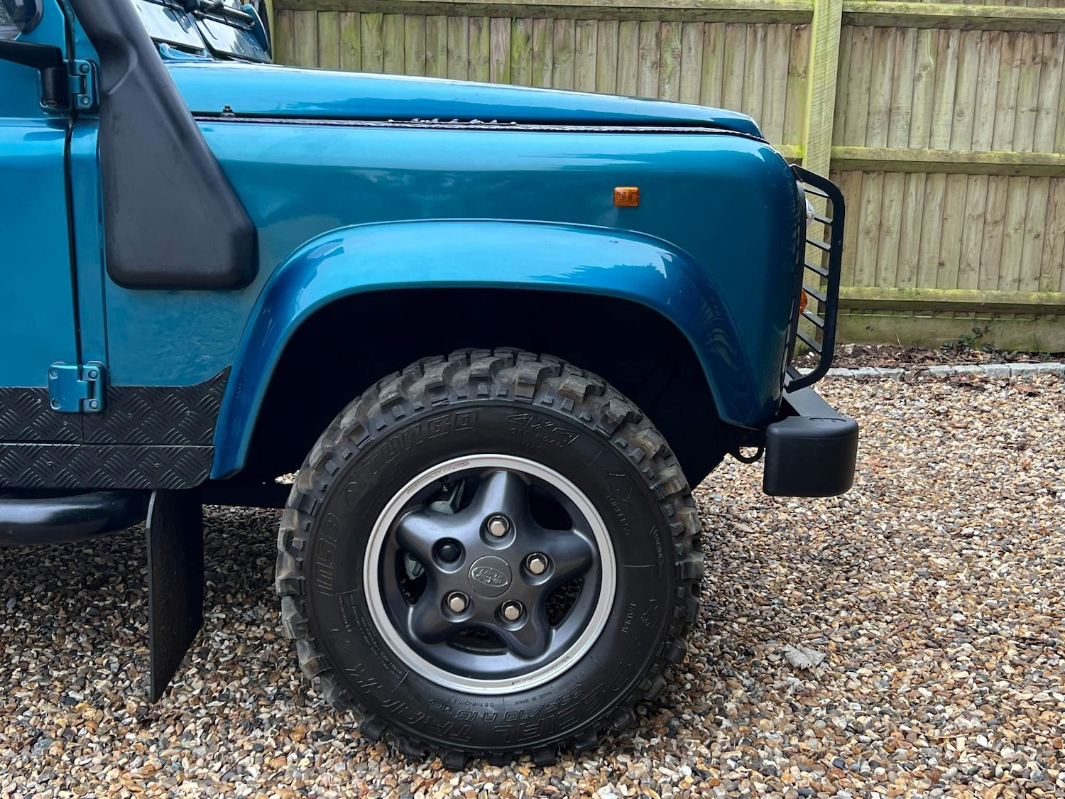 Used Land Rover Defender 90 for sale - 76476459: Photo 26