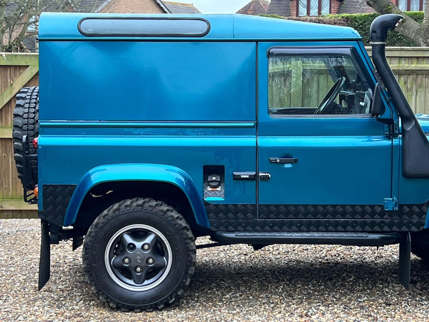 Used Land Rover Defender 90 for sale - 76476459: Photo 30