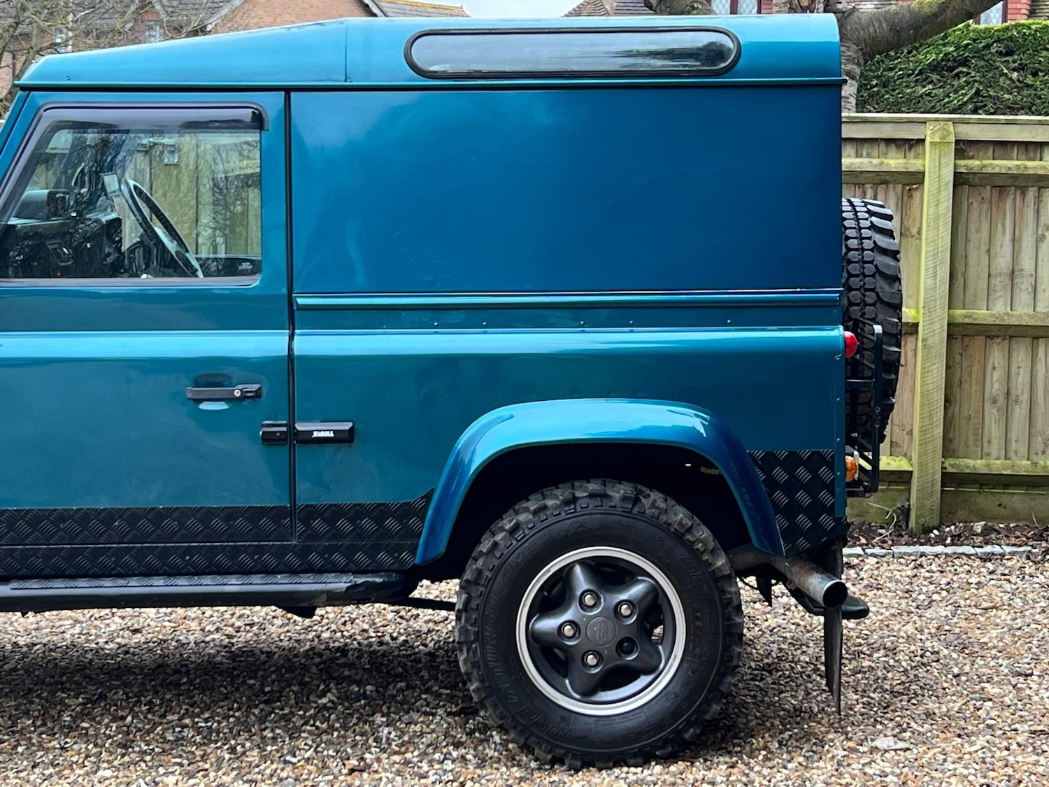 Used Land Rover Defender 90 for sale - 76476459: Photo 34