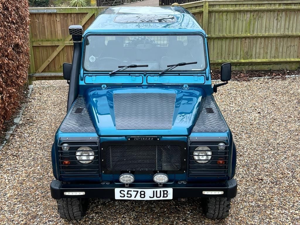 Used Land Rover Defender 90 for sale - 76476459: Photo 7