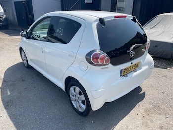 Used Toyota AYGO 2013 for sale - 78999932: Photo
