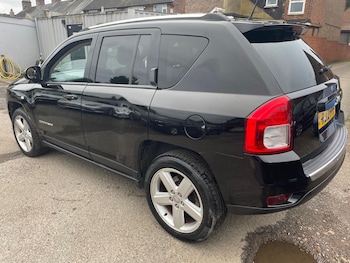 Used Jeep Compass 2012 for sale - 77908568: Photo