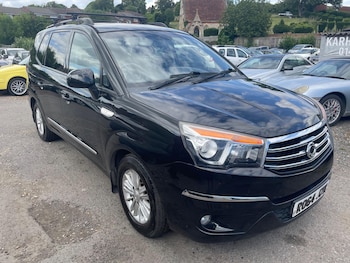 Used Ssangyong Turismo 2014 for sale - 79062120: Photo