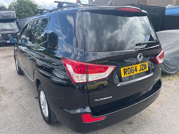 Used Ssangyong Turismo 2014 for sale - 79062120: Photo
