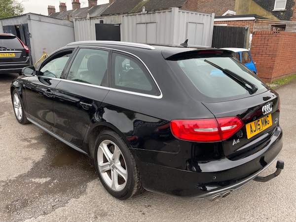 Used Audi A4 Avant 2015 for sale - 72861619: Photo 6