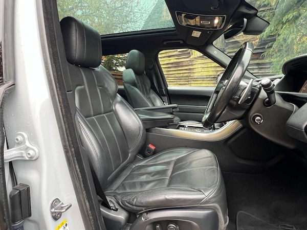 Used Land Rover Range Rover Sport 2017 for sale - 74221235: Photo 16
