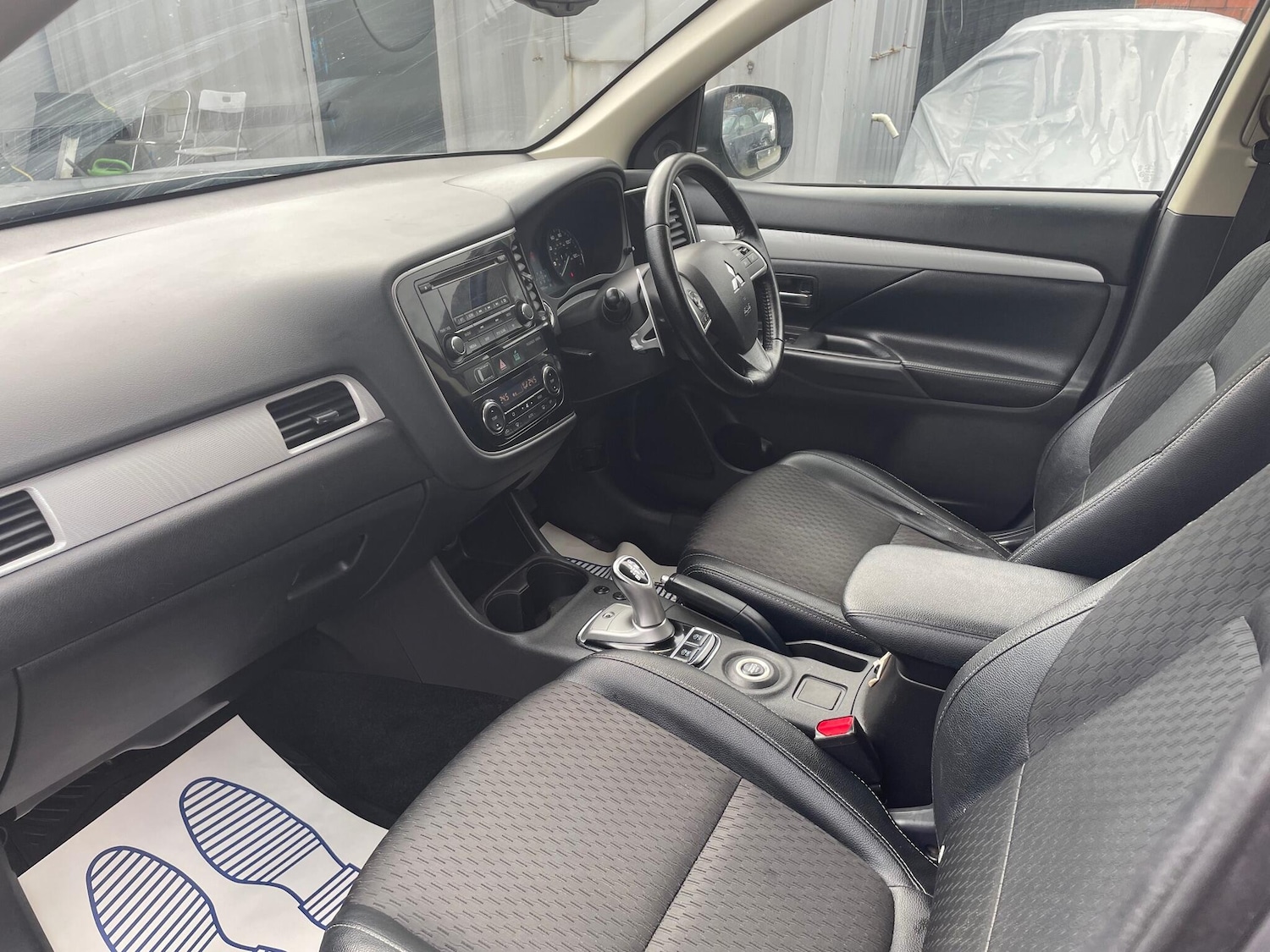 Used Mitsubishi Outlander 2015 for sale - 77377200: Photo 11