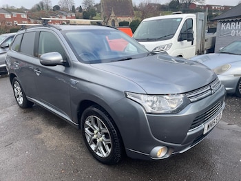 Mitsubishi Outlander feature image