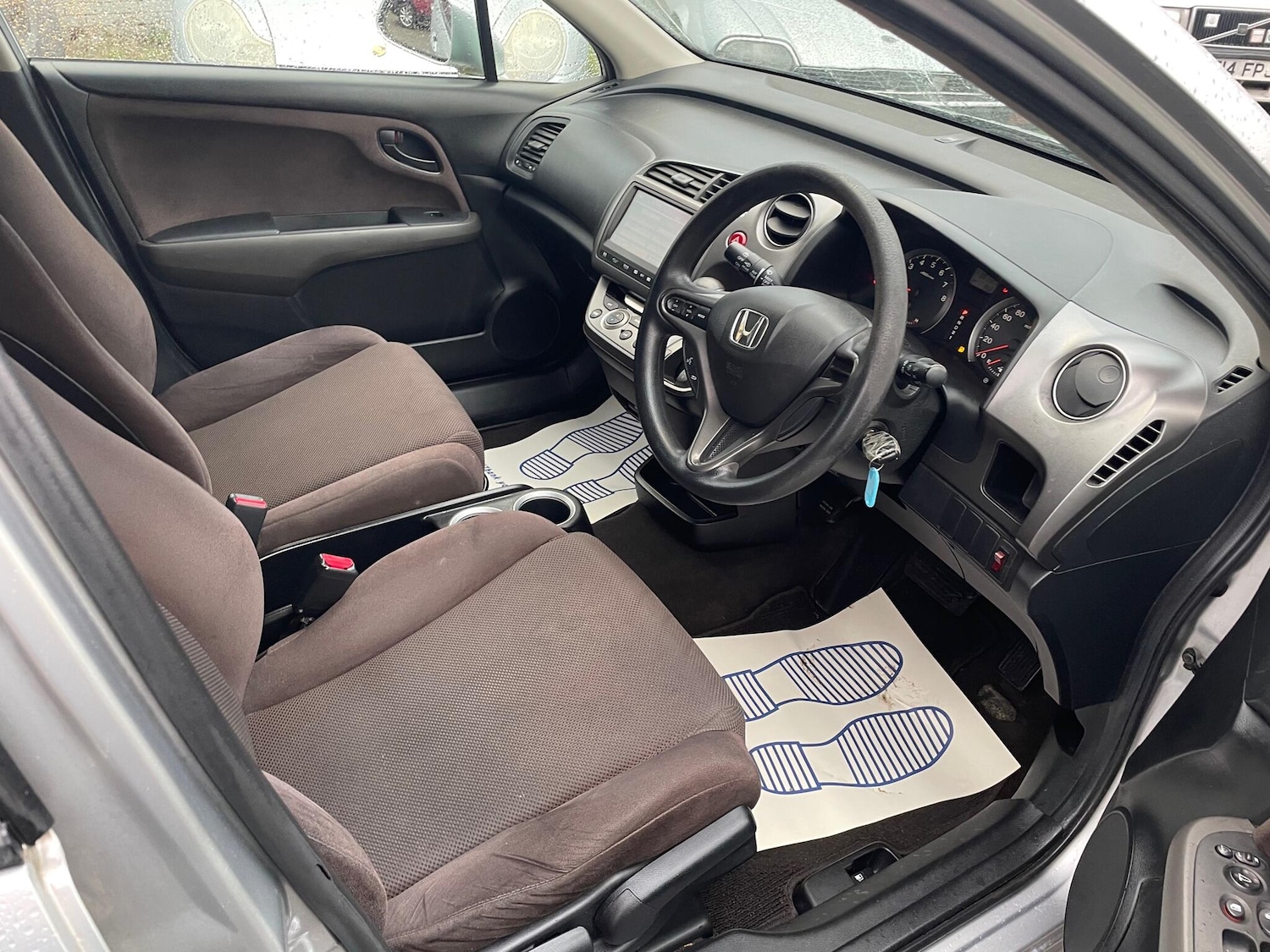 Used Honda Stream for sale - 77559409: Photo 9