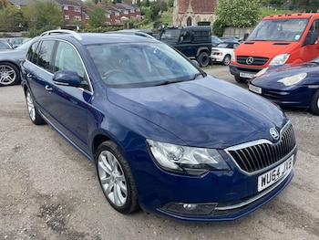 Used Skoda Superb 2014 for sale - 76993694: Photo