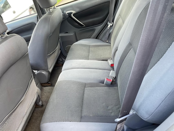 Used Toyota RAV4 2003 for sale - 74429144: Photo 12