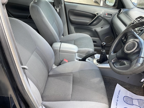 Used Toyota RAV4 2003 for sale - 74429144: Photo 9
