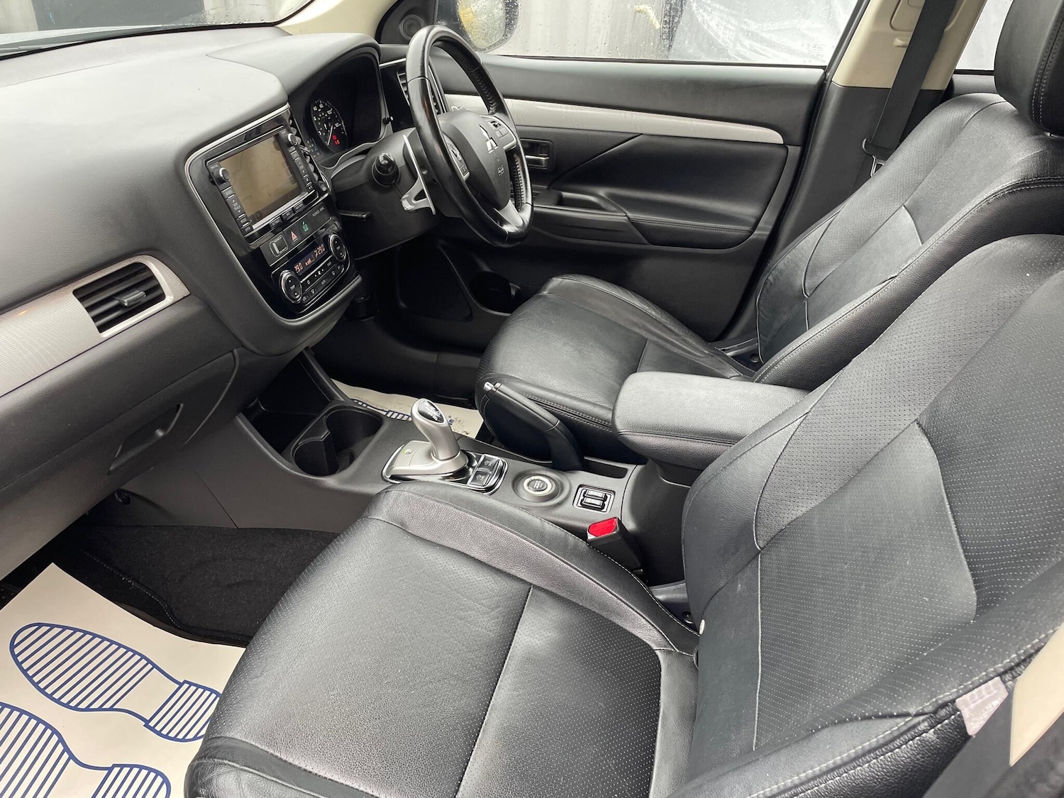 Used Mitsubishi Outlander 2015 for sale - 77612967: Photo 11