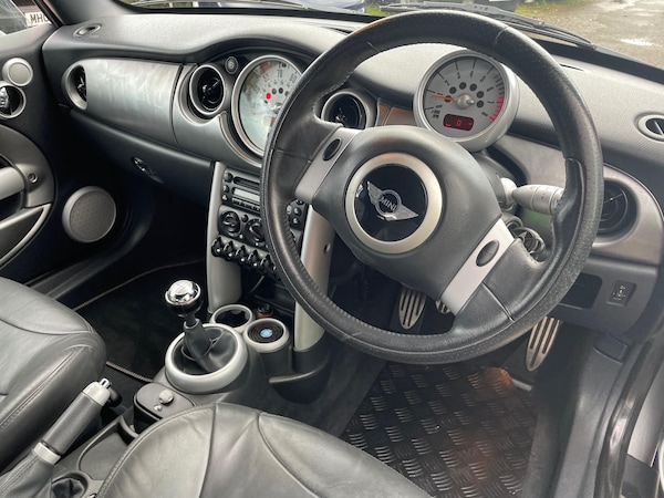Used MINI Convertible 2006 for sale - 76269850: Photo 7