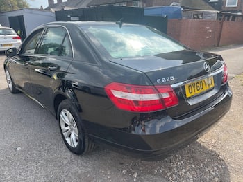 Used Mercedes-Benz E Class 2010 for sale - 79635387: Photo