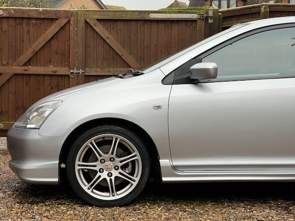 Used Honda Civic 2003 for sale - 75531323: Photo 27