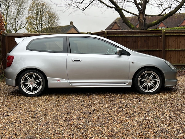 Used Honda Civic 2003 for sale - 75531323: Photo 32